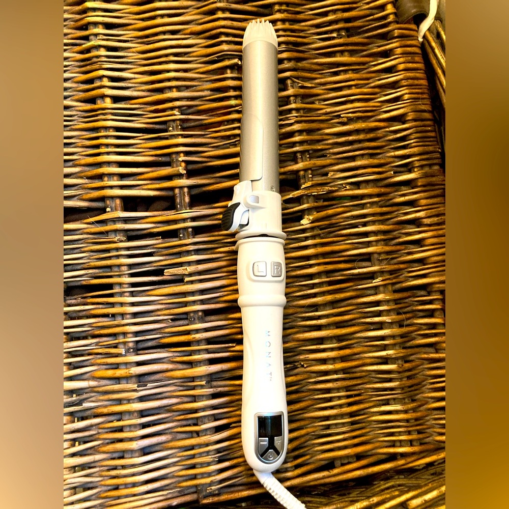 Monat rotating curling iron.